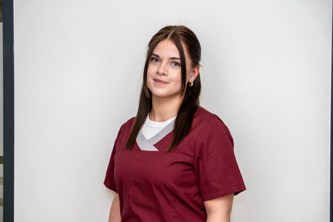 Tabea Hochreuther, Team der Zahnarztpraxis Dr. Hessner